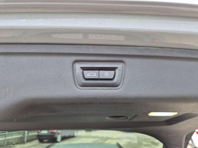 BMW Serie 3 320d Touring mhev 48V xdrive MSport Pro auto