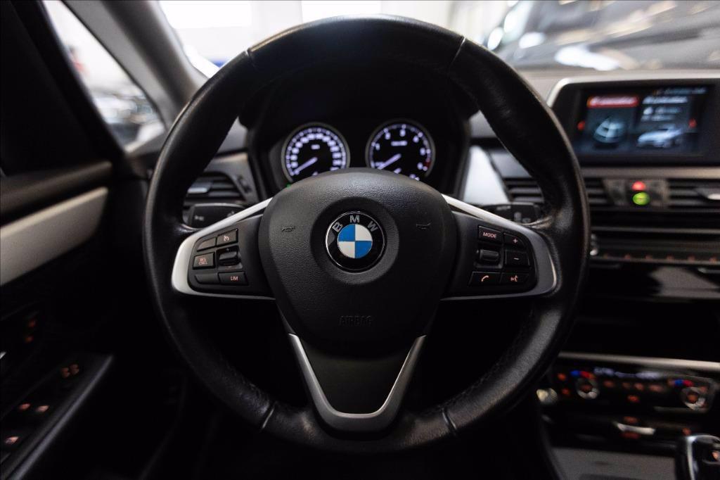 BMW 218d Active Tourer Business auto del 2019
