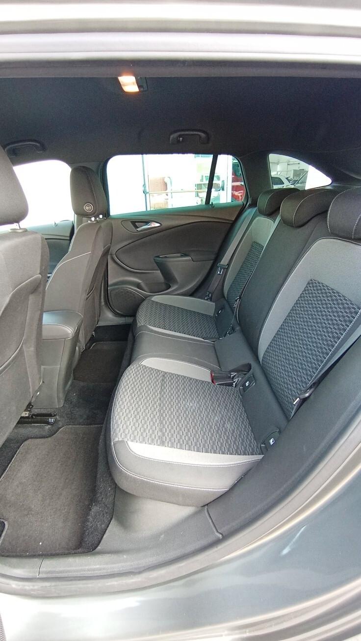 OPEL ASTRA 1.2 BZ - OK NEOPATENTATI