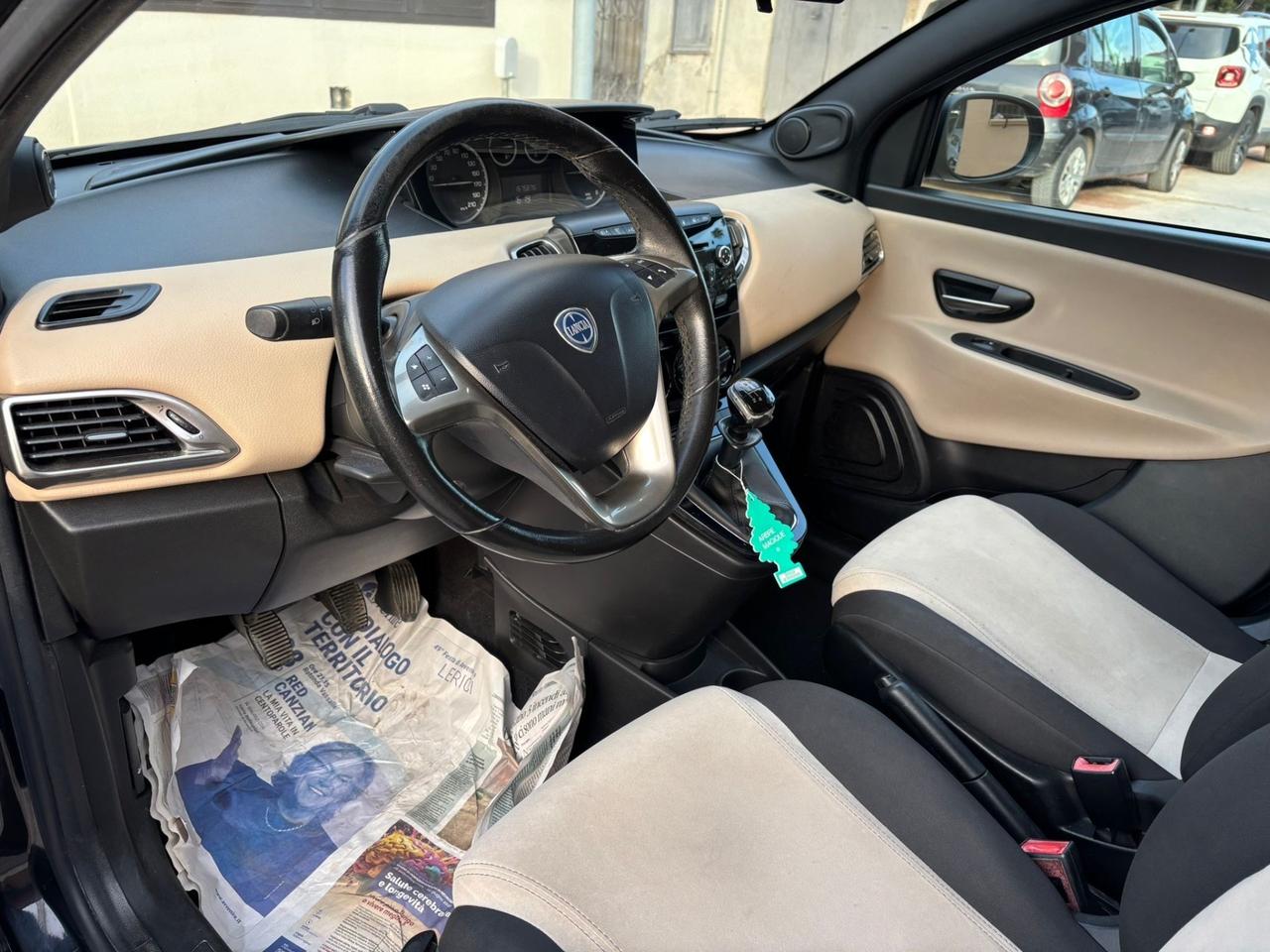 Lancia Ypsilon 1.2 69 CV 5 porte GPL Ecochic Platinum