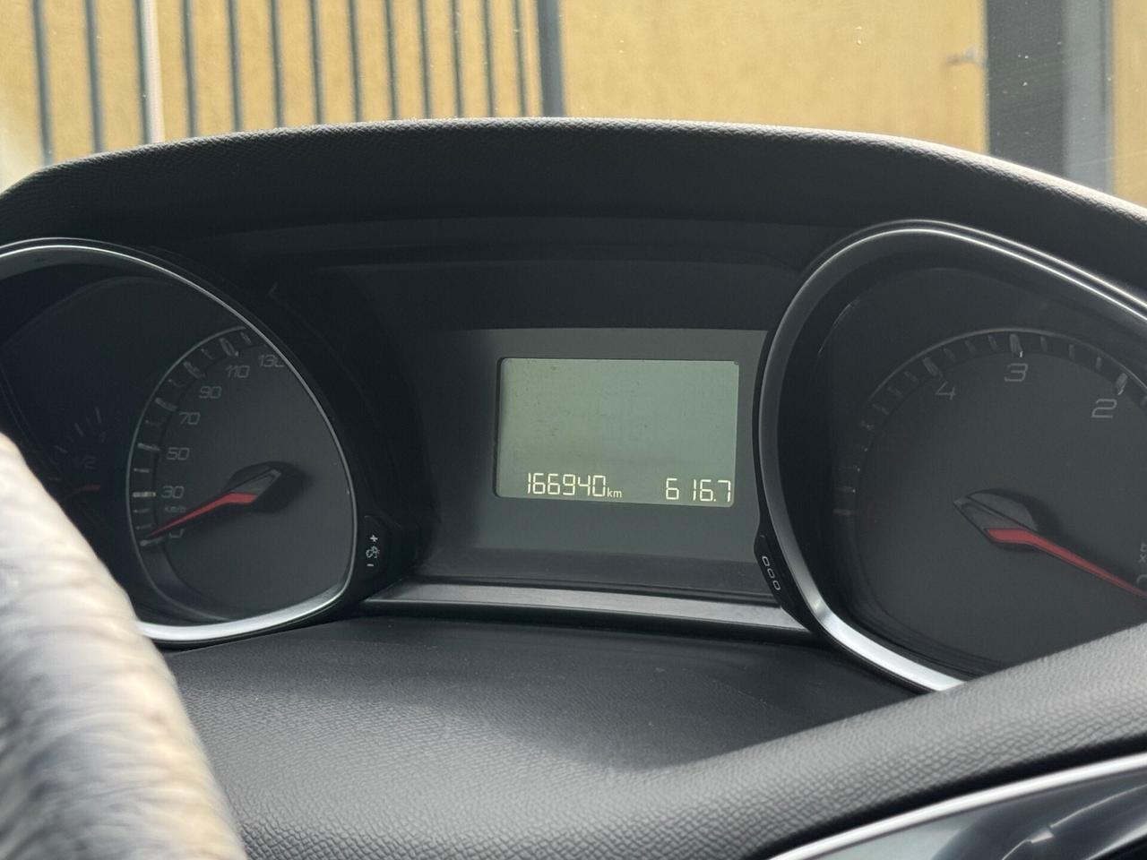 Peugeot 308 1.6 HDI 92 CV BUSINESS (68 KW) 2015 NEOPATENTATI