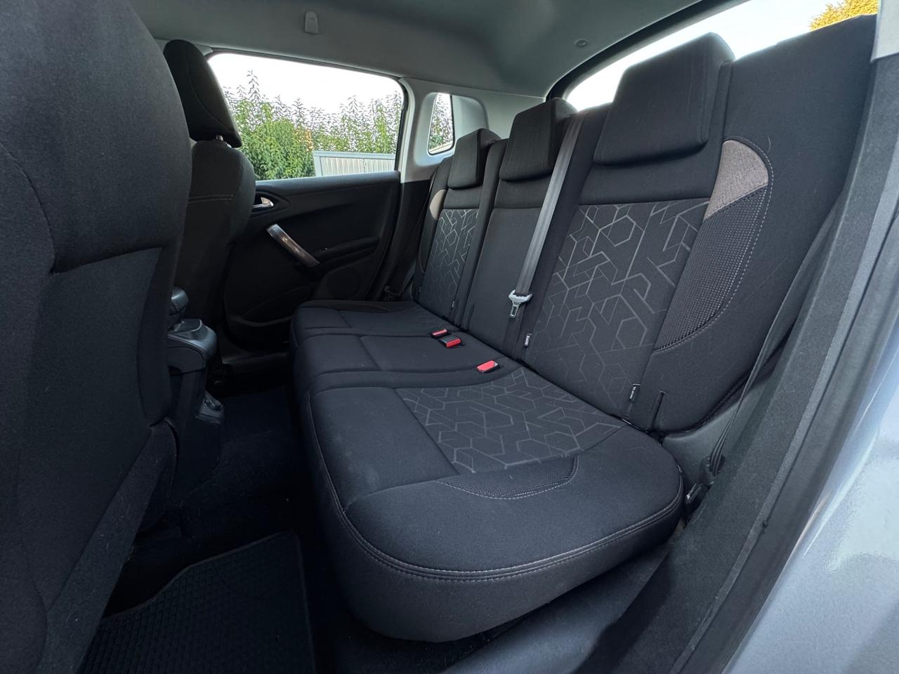 Peugeot 2008 PureTech 82 Allure