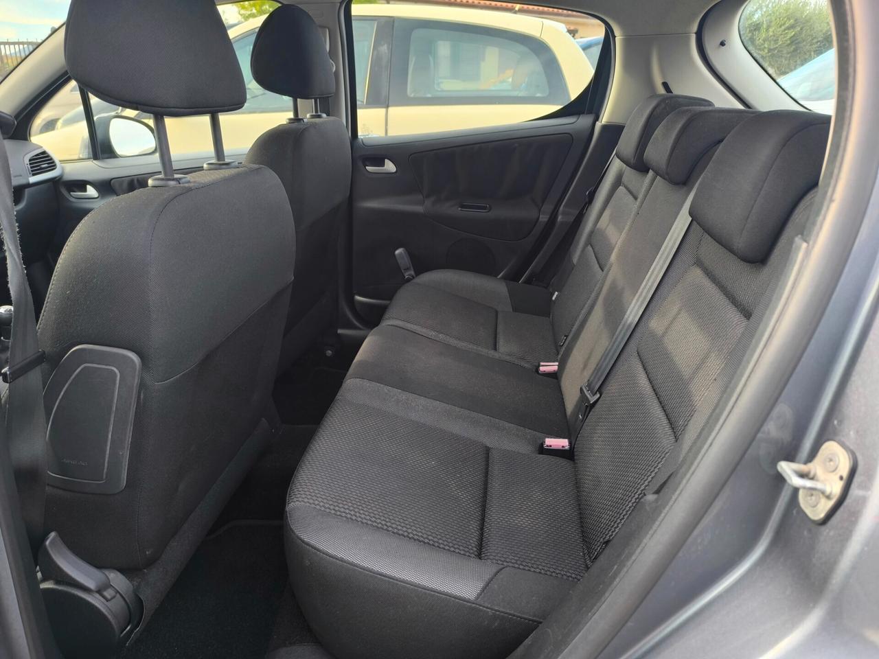 Peugeot 207 1.4 HDi 70CV FAP 5p. XS