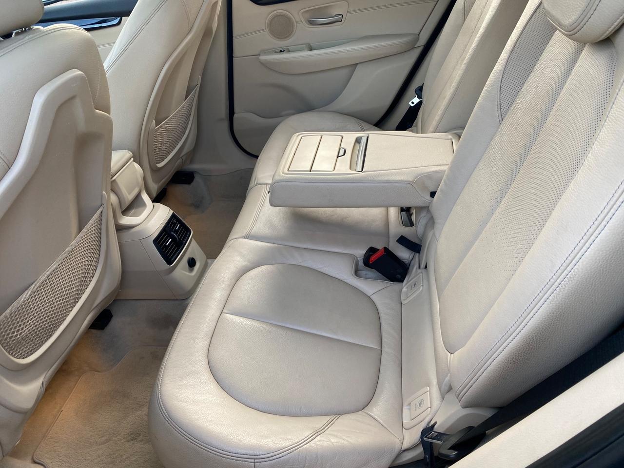 Bmw 2er Active Tourer 218d Luxury