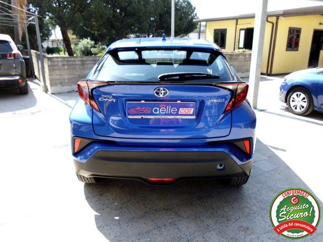 TOYOTA C-HR 1.8 Hybrid E-CVT Business