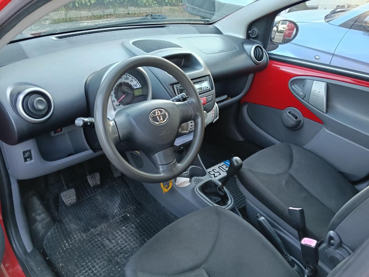 Toyota Aygo 1.0 12V VVT-i 5 porte Now