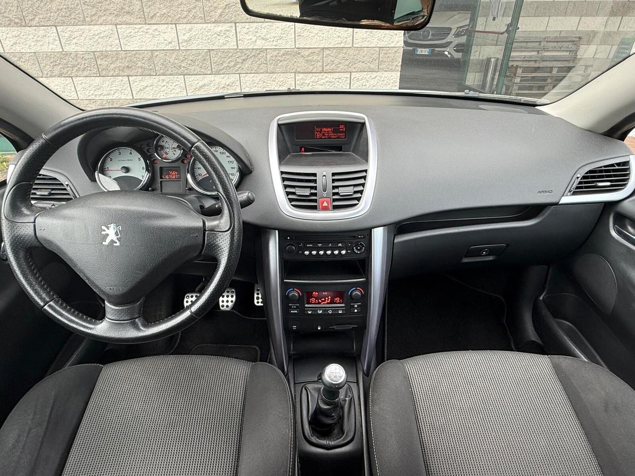 Peugeot 207 1.6 VTi 120CV CC Roland Garros
