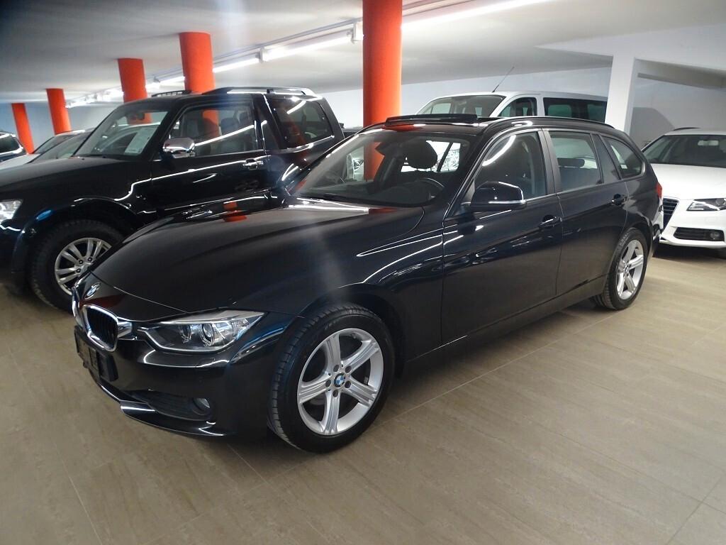 BMW 318d Touring 4x4 Xenon Navi 143 CV