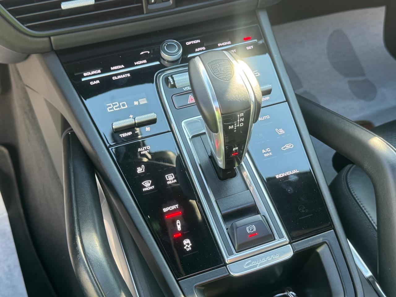 PORSCHE CAYENNE TURBO 4.0 V8 550 CV STRAFULL IVA