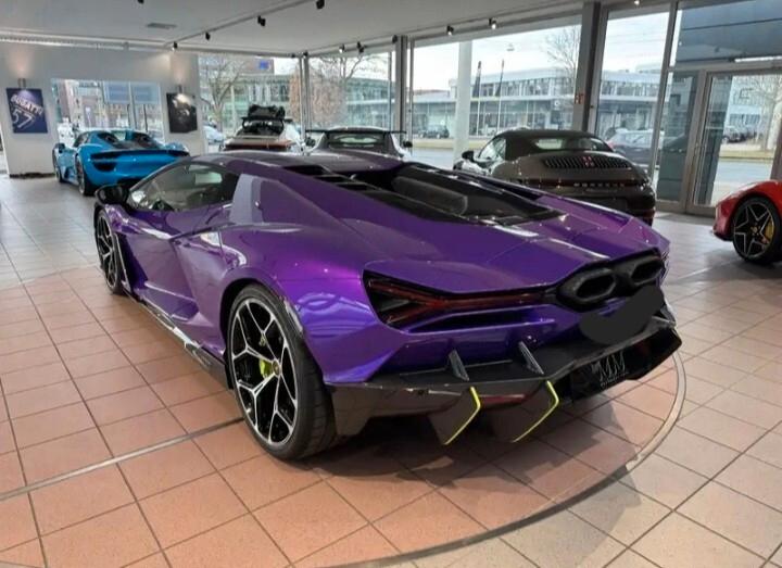 Lamborghini Revuelto nuovo carbon line 1016 CV. Garanzia casa madre