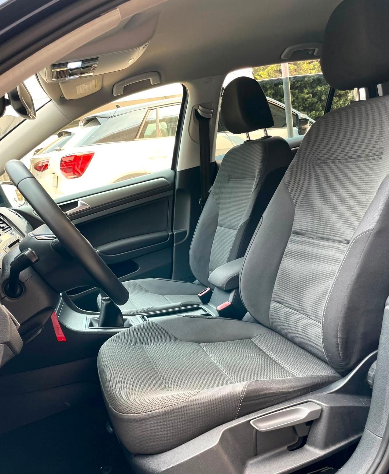 VW Golf 1.6 TDI Highline BlueMotion BUSINESS