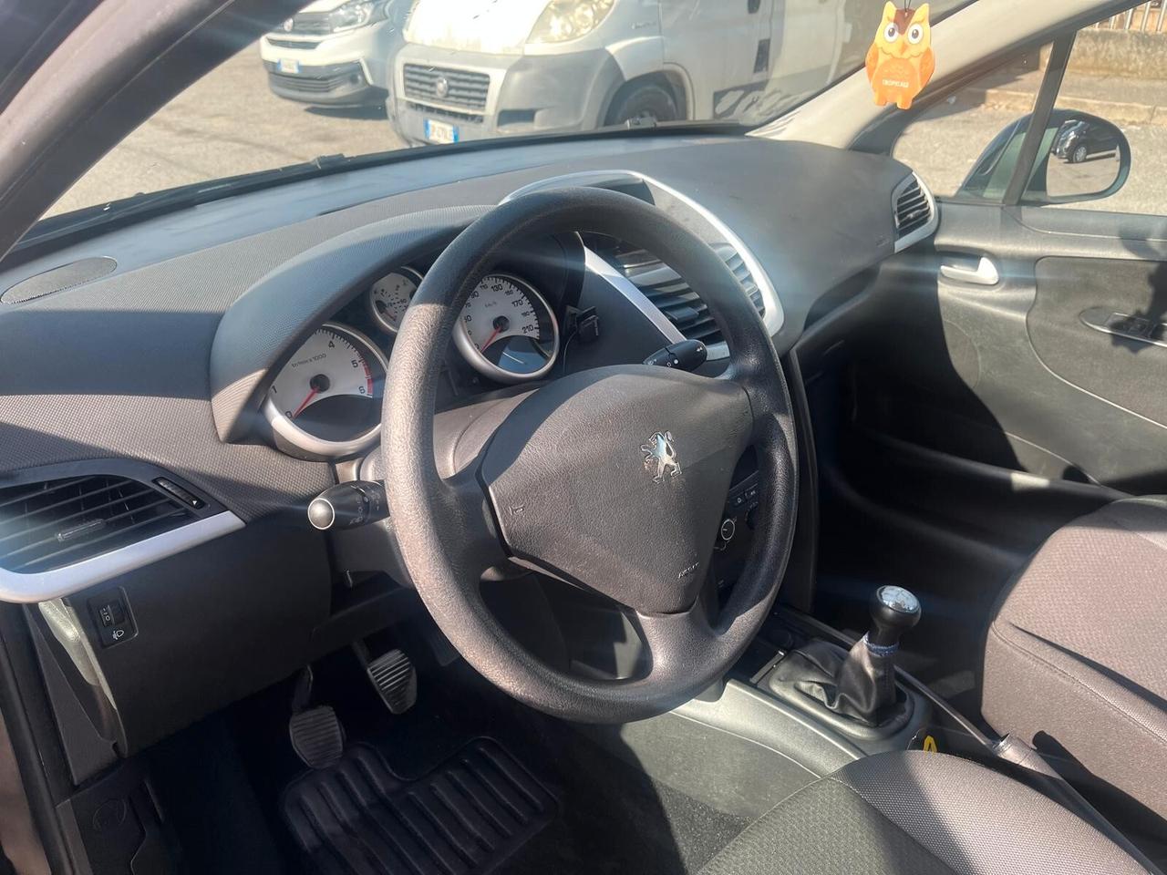 Peugeot 207 1.4 HDi 70CV FAP 5p. XS