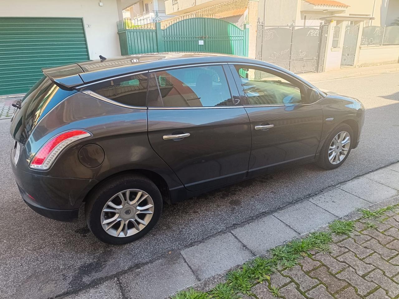 Lancia Delta 1.6 MJT DPF Platino