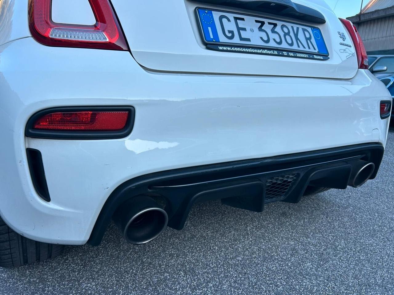 Abarth 595 1.4 Turbo T-Jet 180 CV Competizione