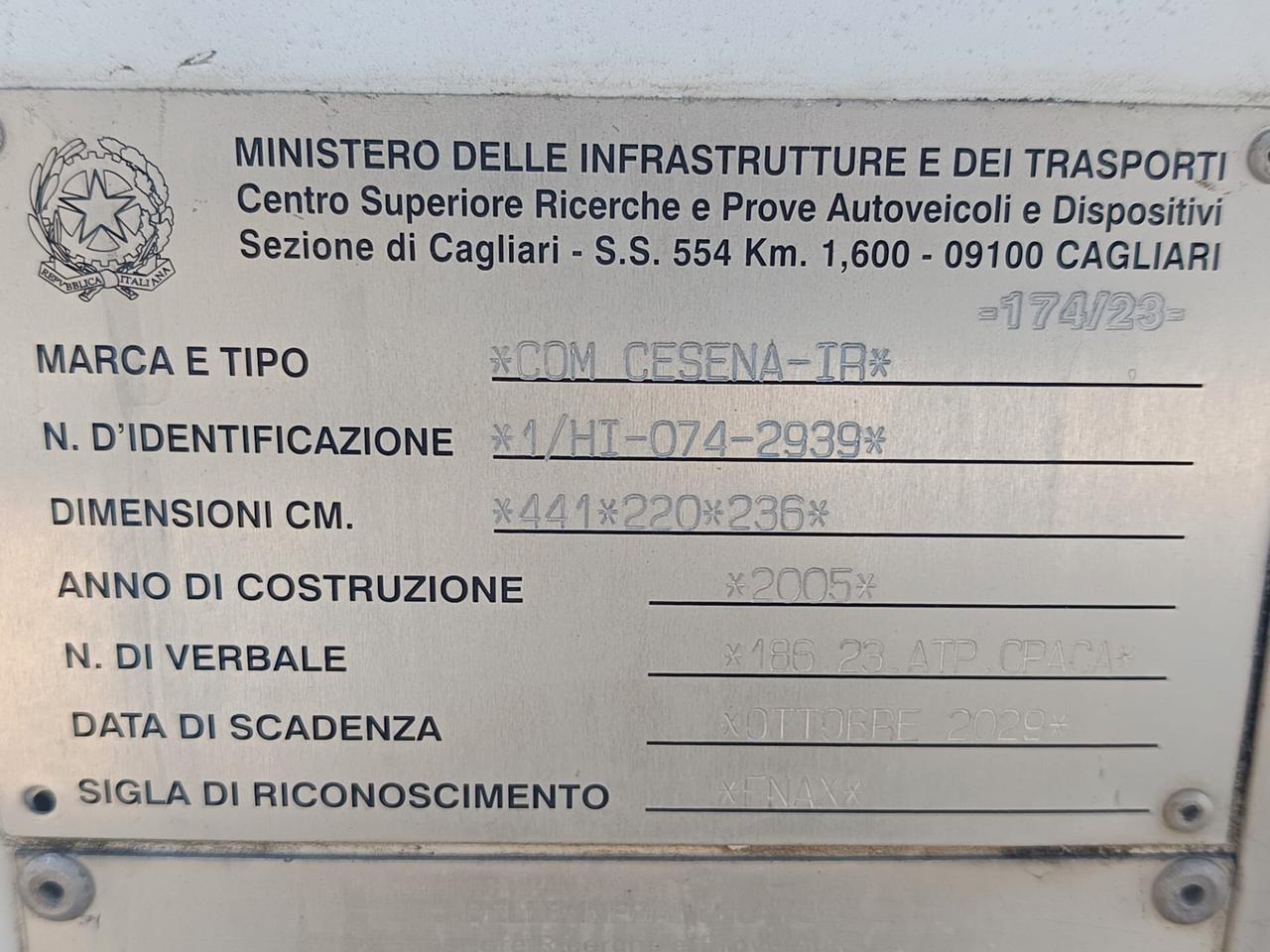 Iveco isotermico con gruppo frigorifero 2005 - 3.9 diesel Lb automobili