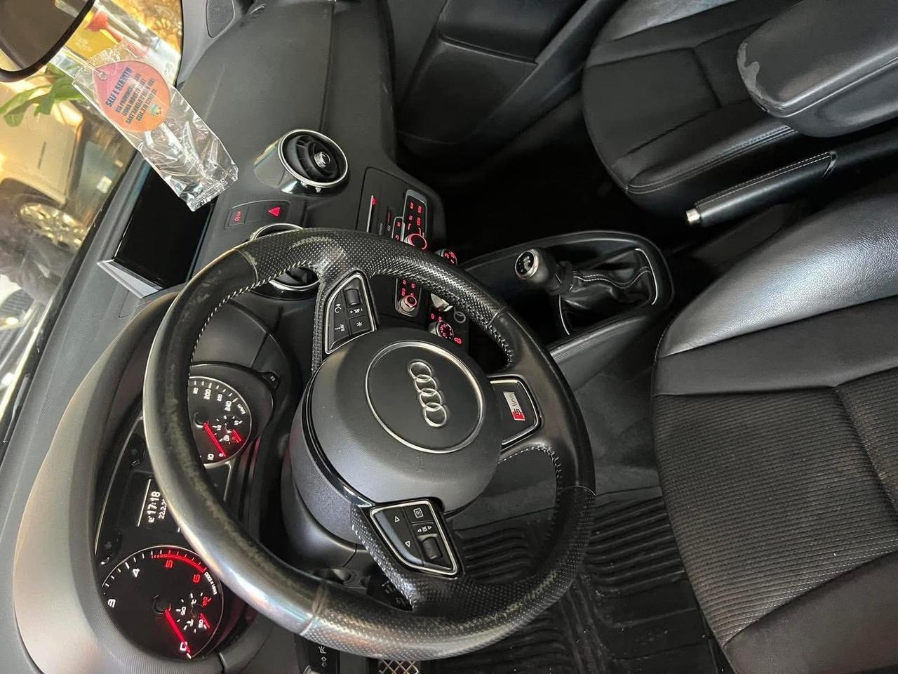 Audi A1 1.6 TDI 105 CV tetto apribile misto pelle full