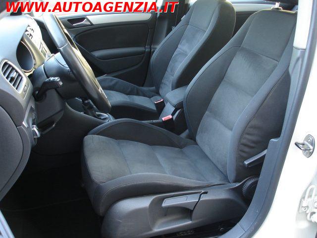 VOLKSWAGEN Golf 2.0 TDI 140CV 4 Motion (4x4) 5p. Highline