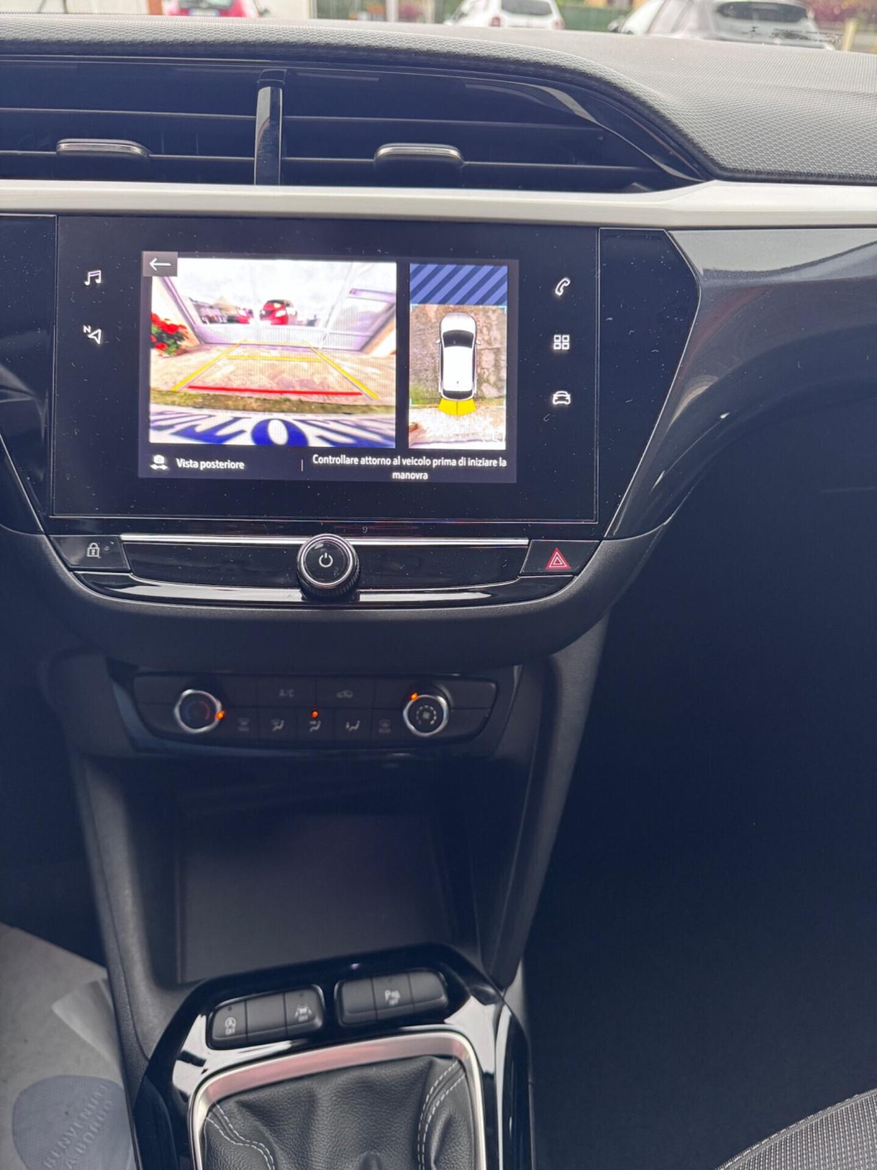 Opel Corsa 1.2 Design & Tech