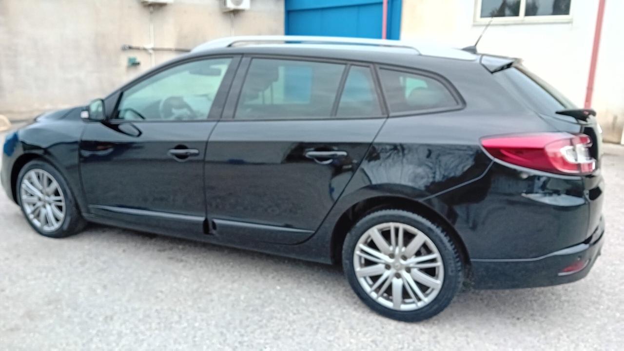 Renault megane s.w “g.t line”1.5 dci-full -2012