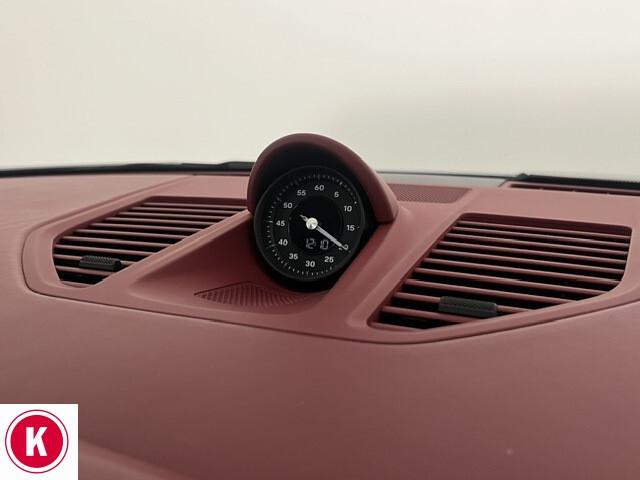 Porsche 911 Carrera 4S **Leasing 990 € al mese**