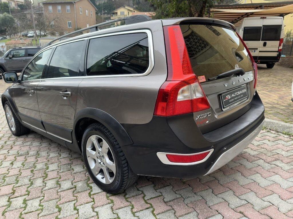 VOLVO XC70 D5 AWD kin