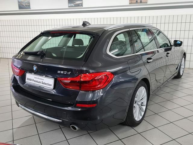 BMW Serie 5 Touring 520 d Luxury Steptronic