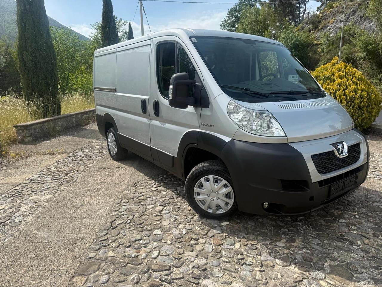 Peugeot Boxer 2.2 HDi 120Cv 6M-Corto e basso-