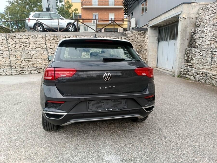 Volkswagen T-Roc 2.0 TDI SCR Style BlueMotion Technology LED, Navi, KM Certif. VW!