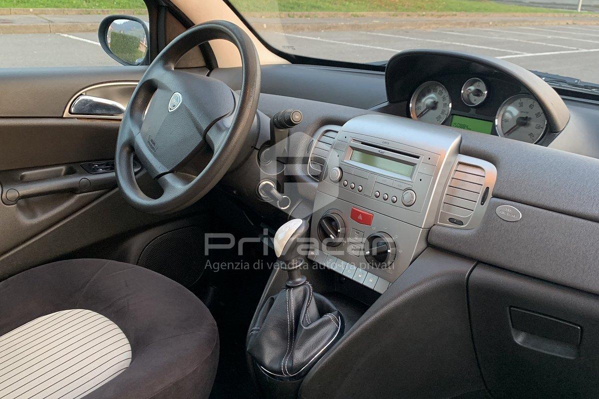 LANCIA Ypsilon 1.2 Oro Plus