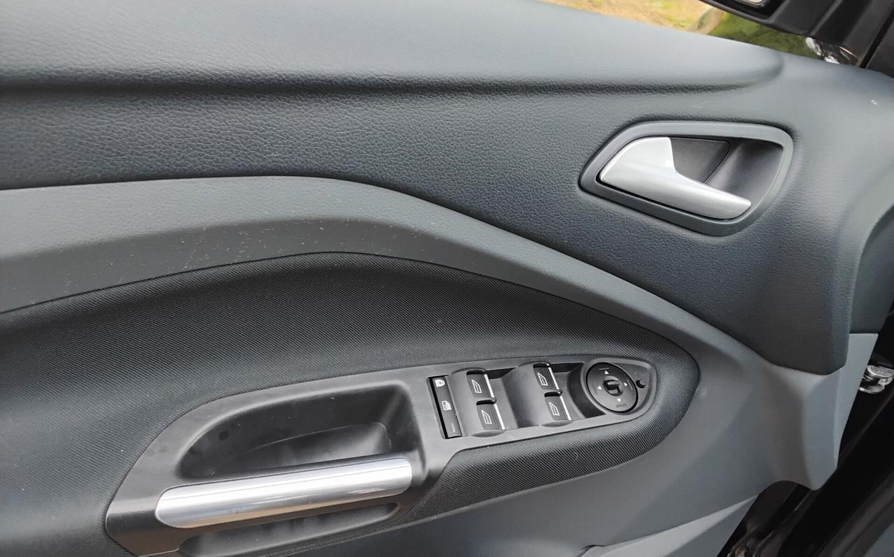 Ford C-Max 1.6 TDCi 115CV Titanium