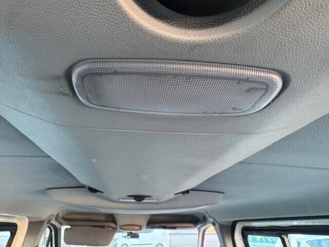 Volkswagen Crafter Bus 2.0 TDI 136CV 9 posti