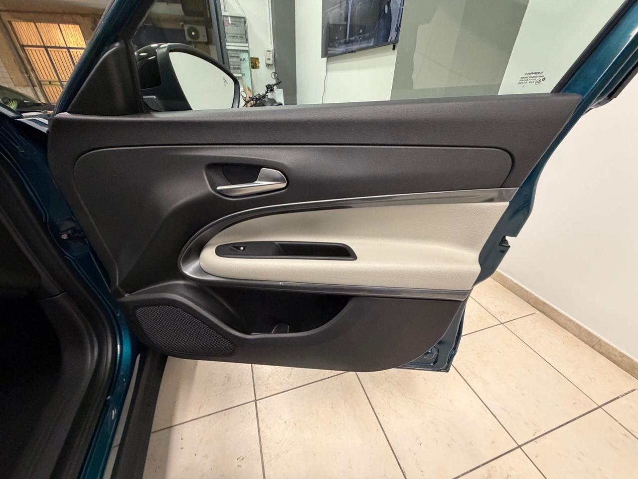 Fiat 600 Hybrid 100 CV DCT MHEV La Prima 230 al mese