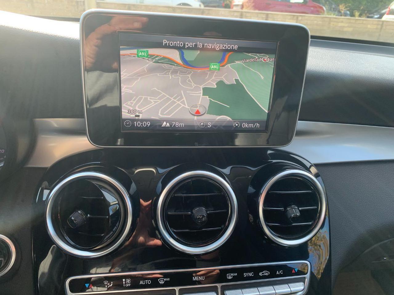 MERCEDES-BENZ GLC 220 d 4Matic Business