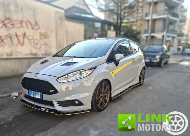 FORD Fiesta 1.6 200CV 3 porte ST 200