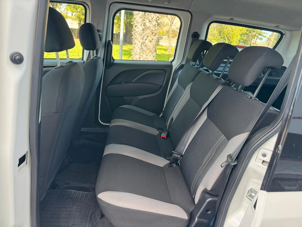 Doblò MAXI AUTOCARRO A POSTI