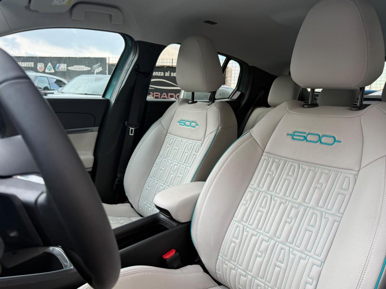 Fiat 600 2025 HYBRID 1.2 MHEV LA PRIMA AUTOMATICA