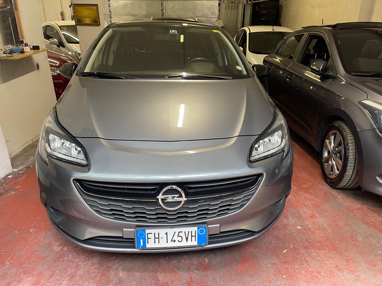 Opel Corsa 1.2 5 porte b-Color