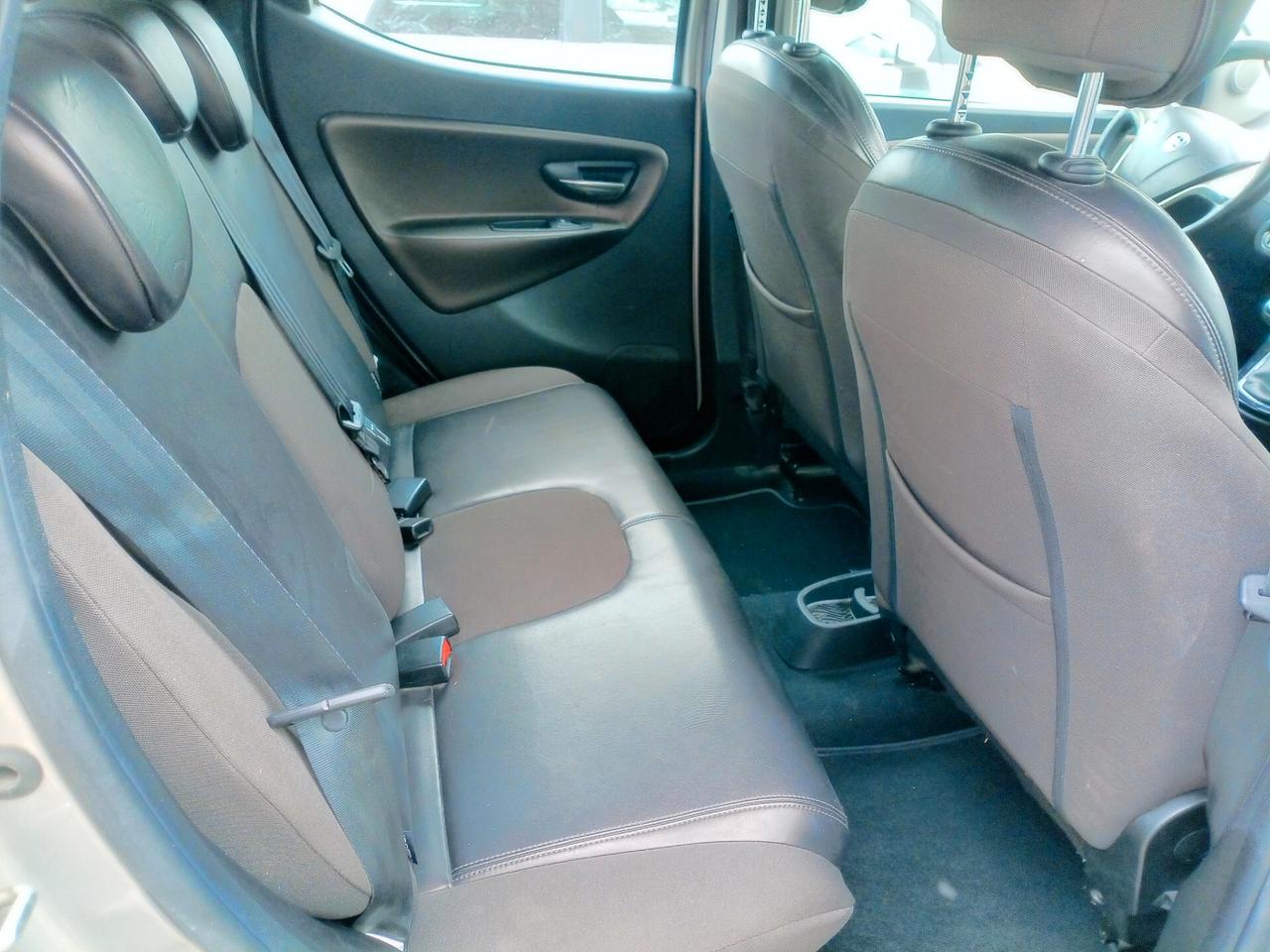 Lancia Ypsilon 1.2 Ecochic GPL( per neopatentati