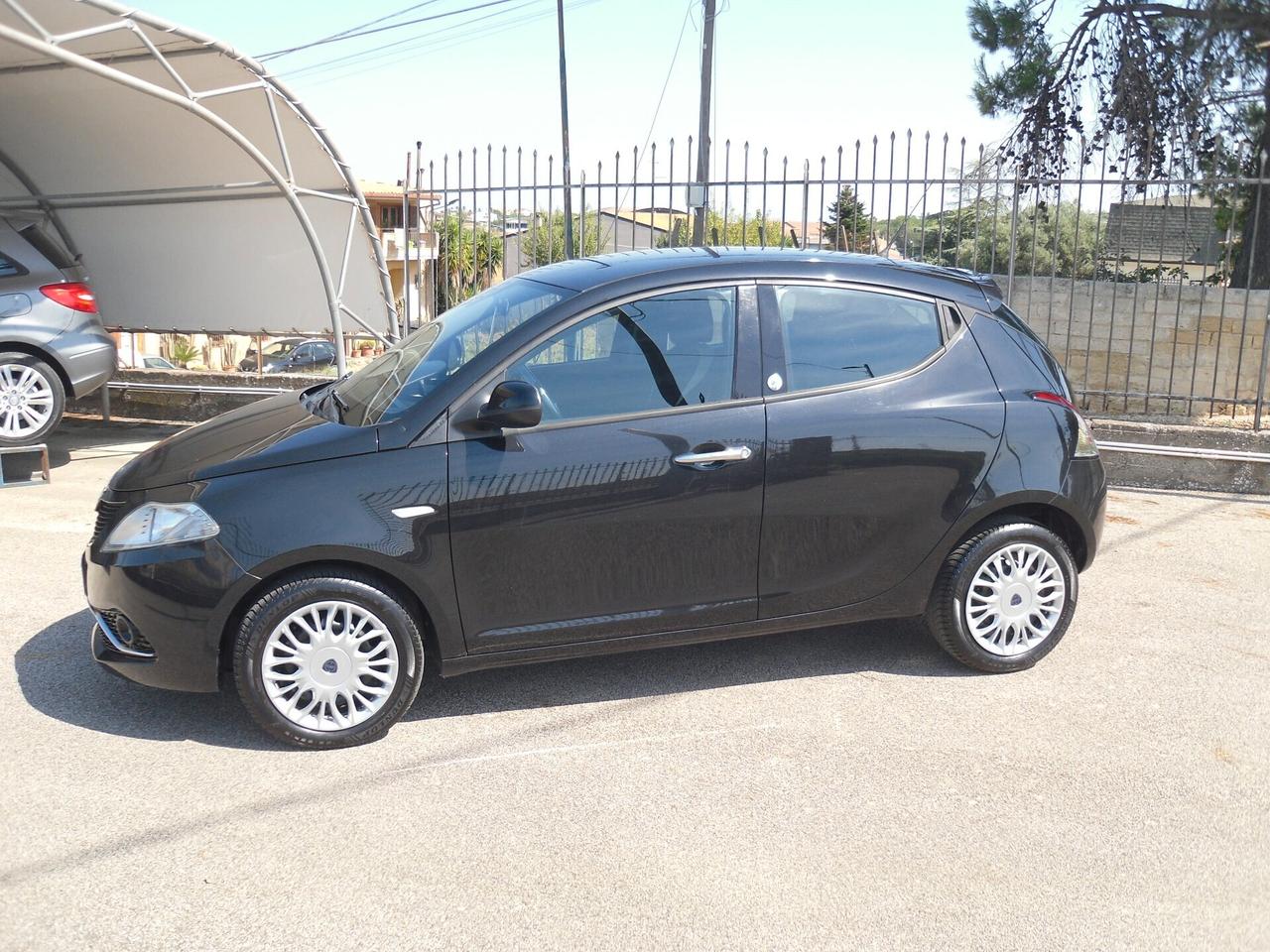 Lancia Ypsilon 1.2 69 CV GPL Ecochic