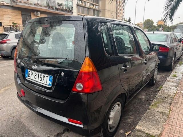 Daihatsu YRV anche permuta o scambi0