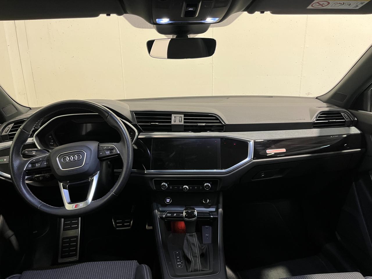AUDI Q3 SPORTBACK 45 TFSI-E S-TRONIC IDENTITY BLACK