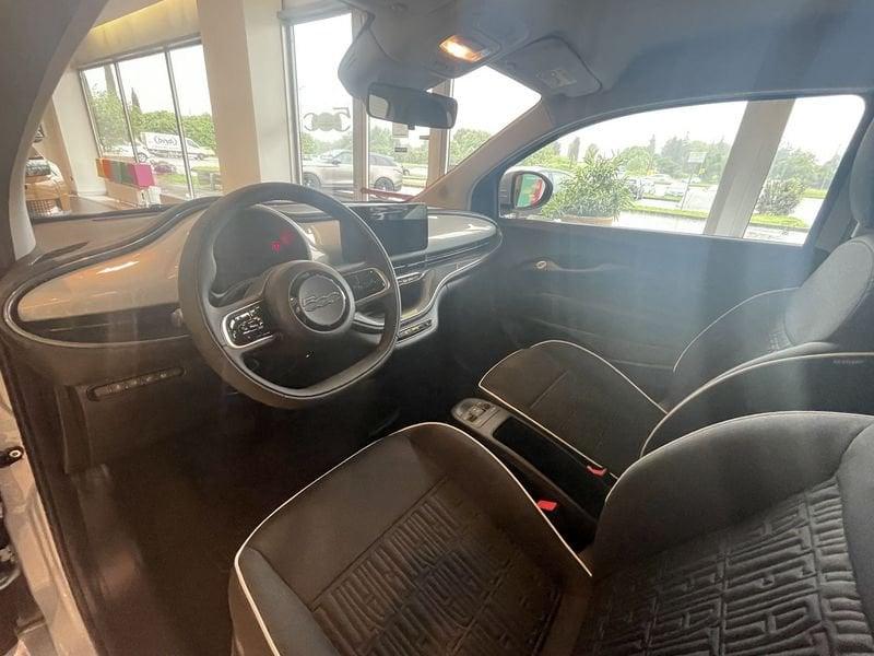 FIAT 500 Icon Berlina 23,65 kWh