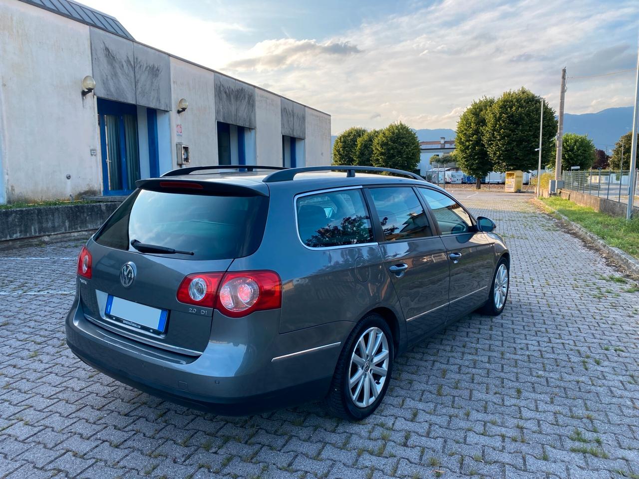 Volkswagen Passat 2.0TDI Highline OK NEOPATENTATI