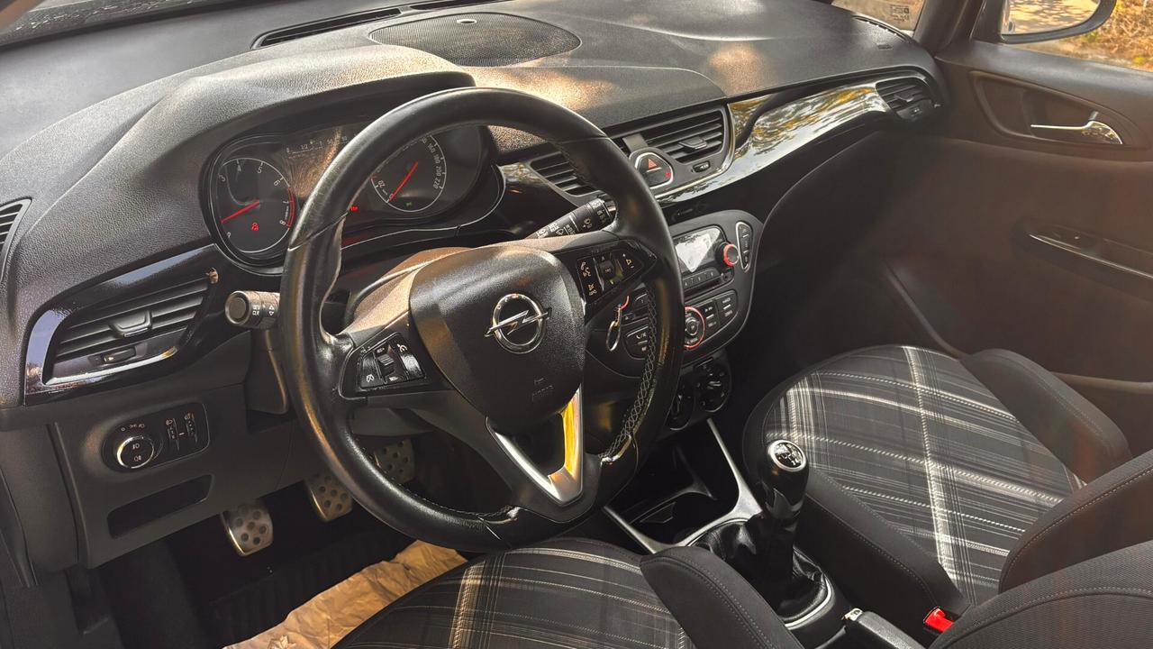Opel Corsa 1.4 90CV GPL Tech 5 porte Cosmo