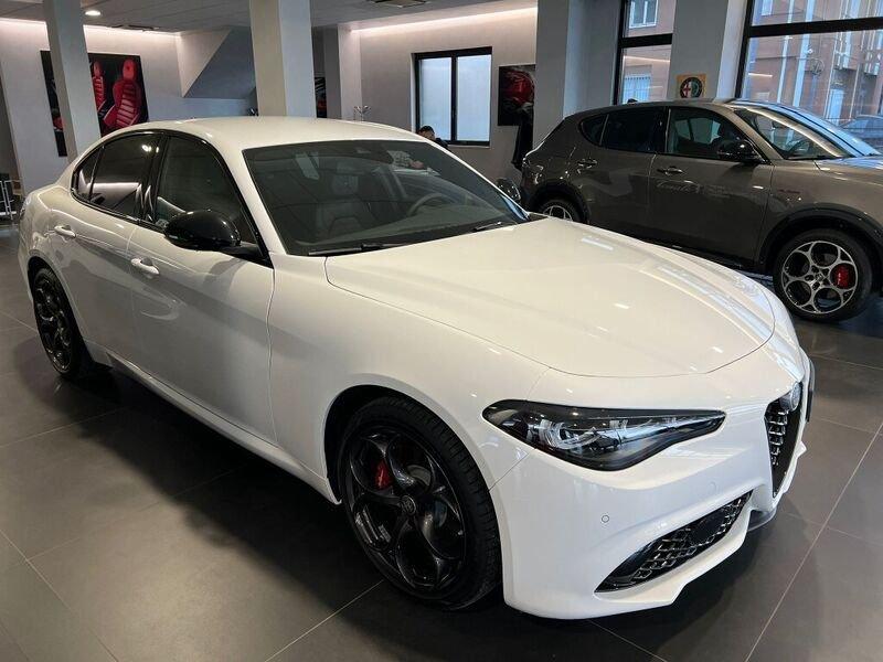 Alfa Romeo Giulia 2.2 Turbodiesel 210 CV AT8 AWD Q4 Tributo Italiano