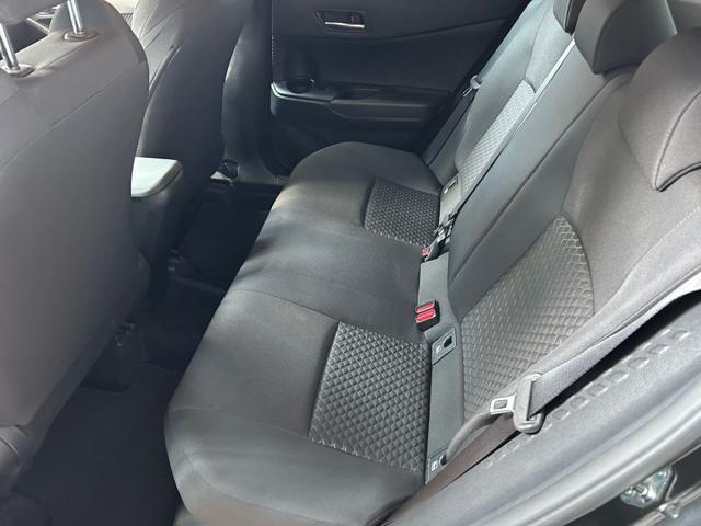 TOYOTA C-HR 1.8 Hybrid E-CVT Active