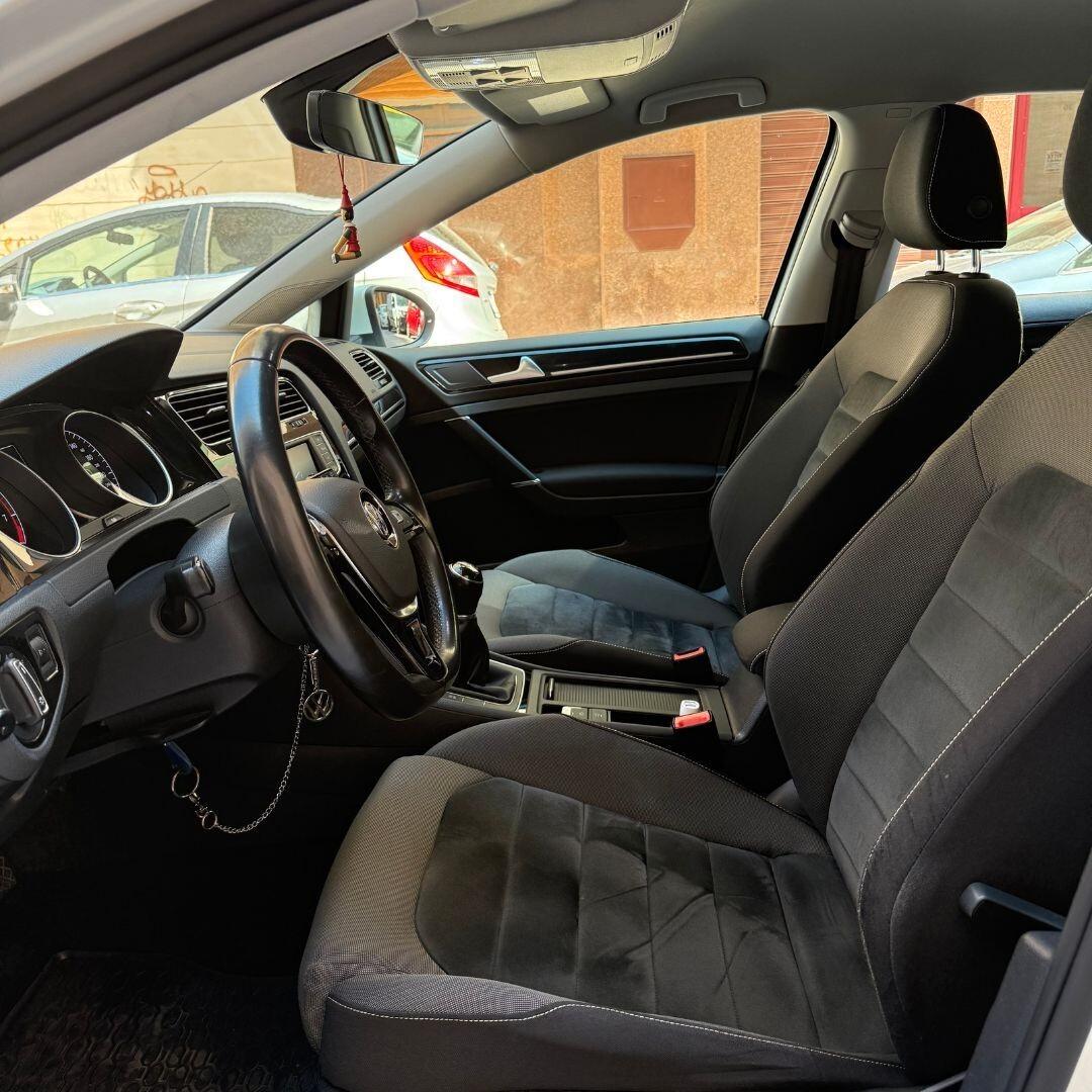 Volkswagen Golf Variant 1.4 TGI Executive BlueMotion