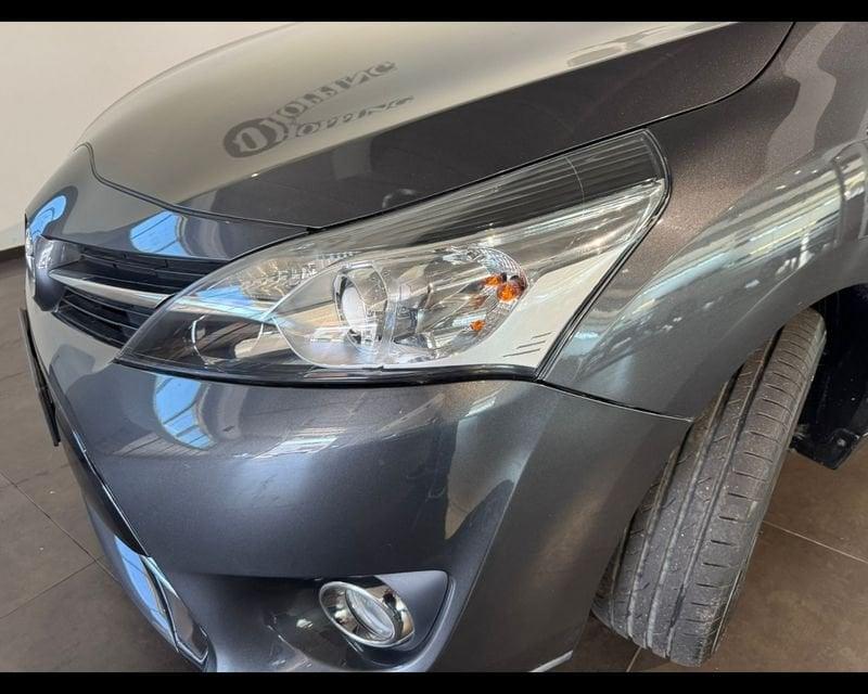 Toyota Verso 1.6 D-4D Active
