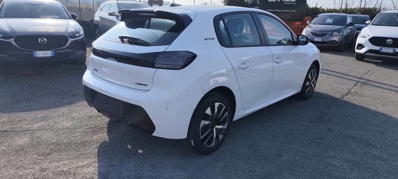 Peugeot 208 Hybrid 110 e-DCS6 5 porte Style