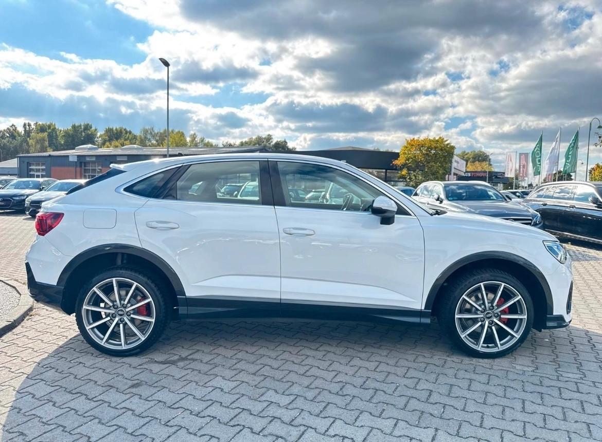 Audi Q3 Sportback 35TDI S-TRONIC S-LINE